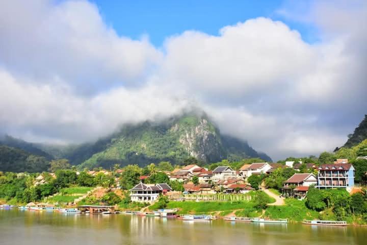 Cam U View Bungalow Hotel Nong Khiaw Exterior photo