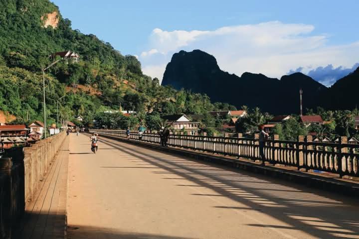 Cam U View Bungalow Hotel Nong Khiaw Exterior photo